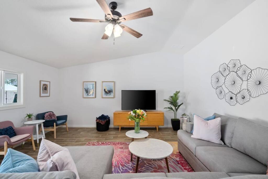 Fab Phx Getaway W/ Pool & Fire Pit Villa Phoenix Bagian luar foto