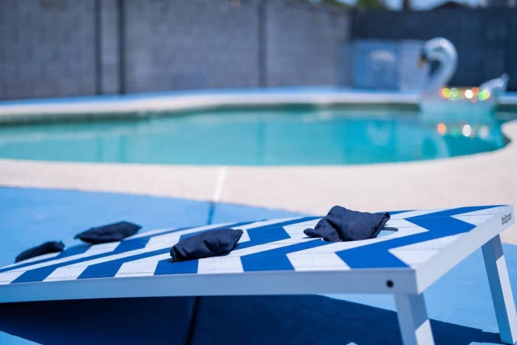 Fab Phx Getaway W/ Pool & Fire Pit Villa Phoenix Bagian luar foto